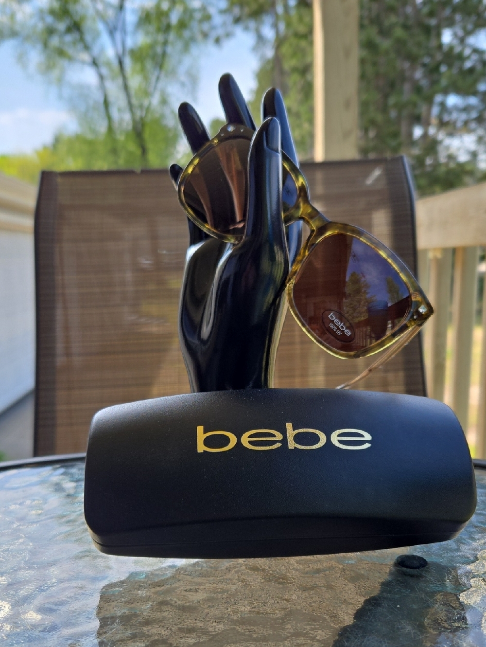 NWOT Bebe Tortoiseshell Sunglasses with Brown Lenses And Case